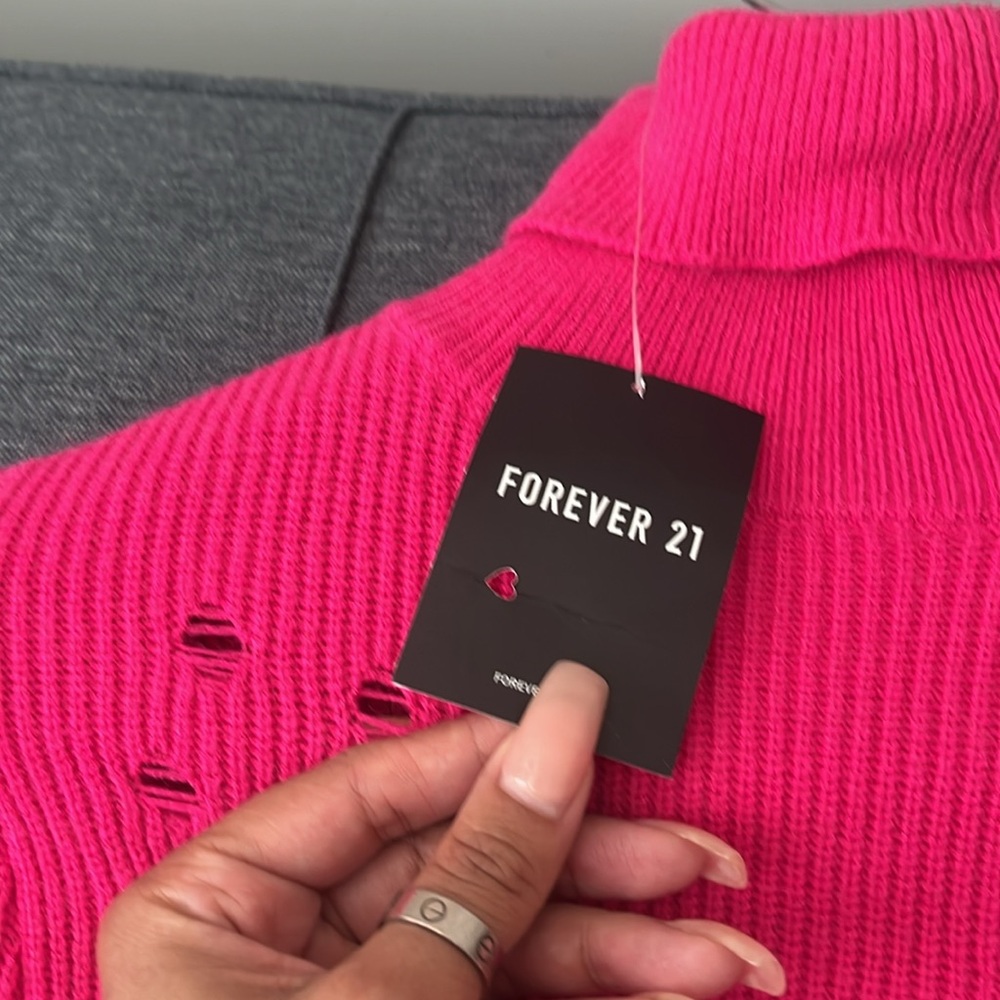 💗💗Hot pink sweater dress size small nwt turtleneck and rips - Picture 2 of 5